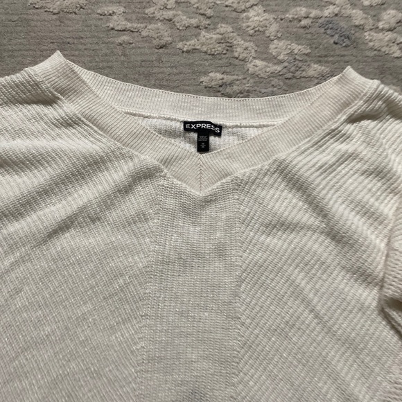 Express White Sweater Size M EUC belly Lenght Knit Bell Sleeves - Picture 4 of 8